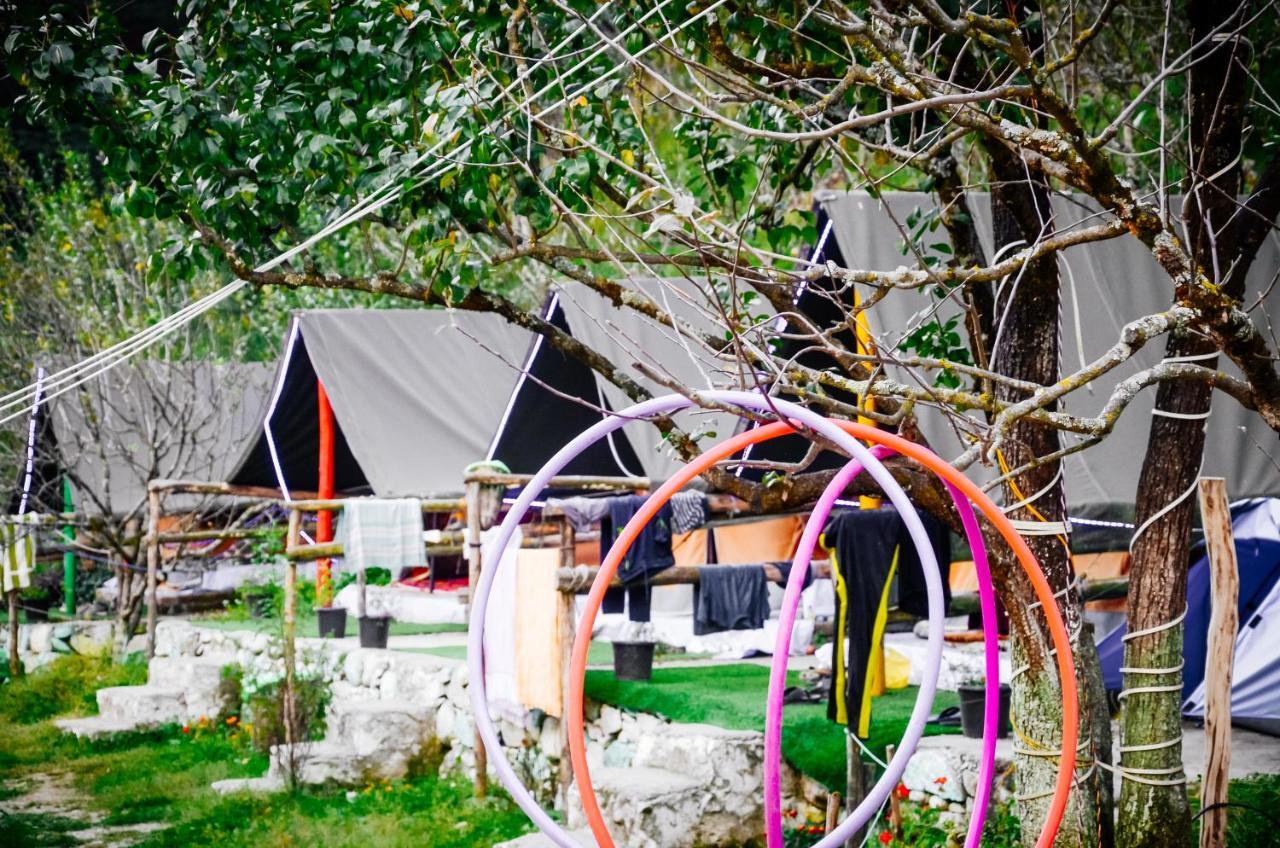Himtrek Riverside Camps & Hostel Manali Esterno foto