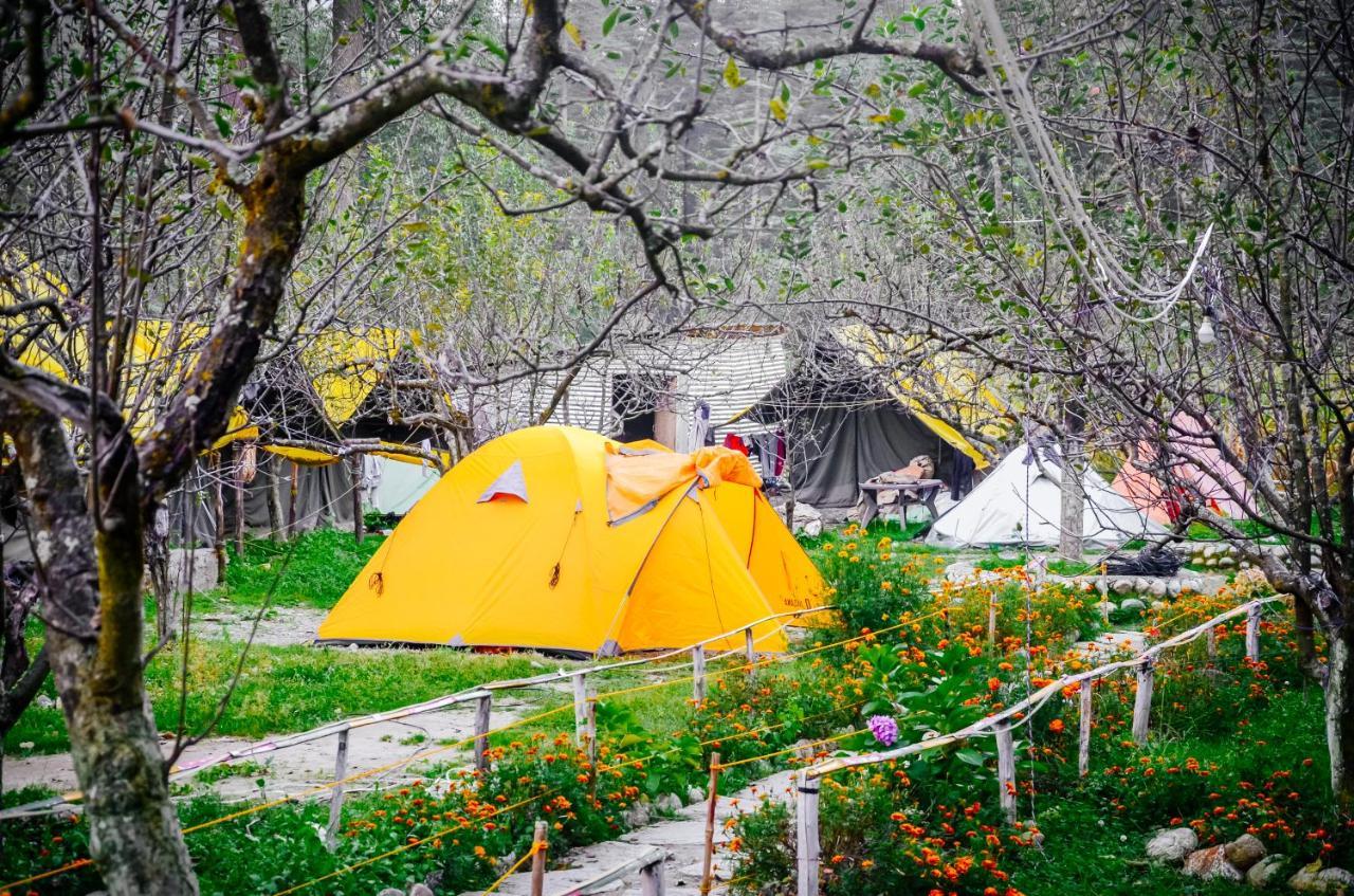 Himtrek Riverside Camps & Hostel Manali Esterno foto