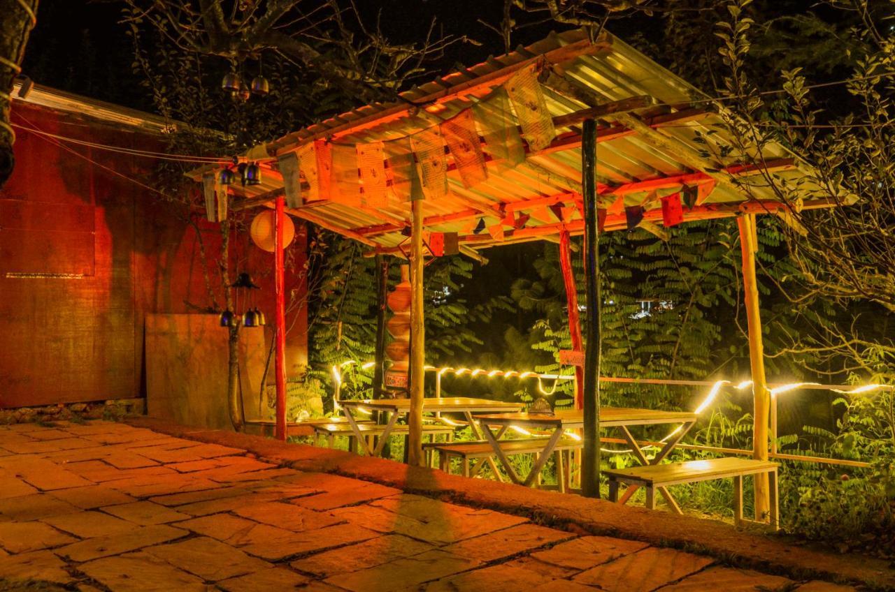 Himtrek Riverside Camps & Hostel Manali Esterno foto